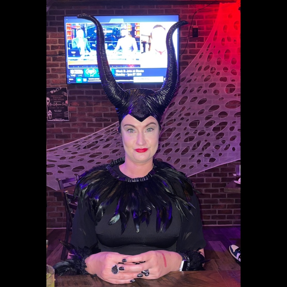 🎃🖤 Maleficent Costume Evil Witch Queen: dress, horns, 🐦‍⬛, feathers, & staff